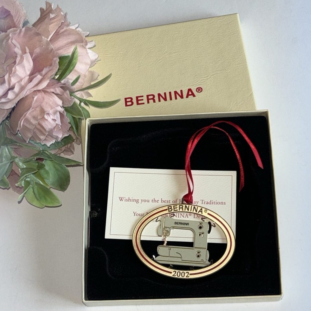 Bernina Holiday Ornament 2002 Sewing Machine Ornament Bernina Sewing Machine - Picture 14 of 14